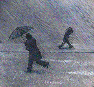 Bajo la lluvia fuerte.